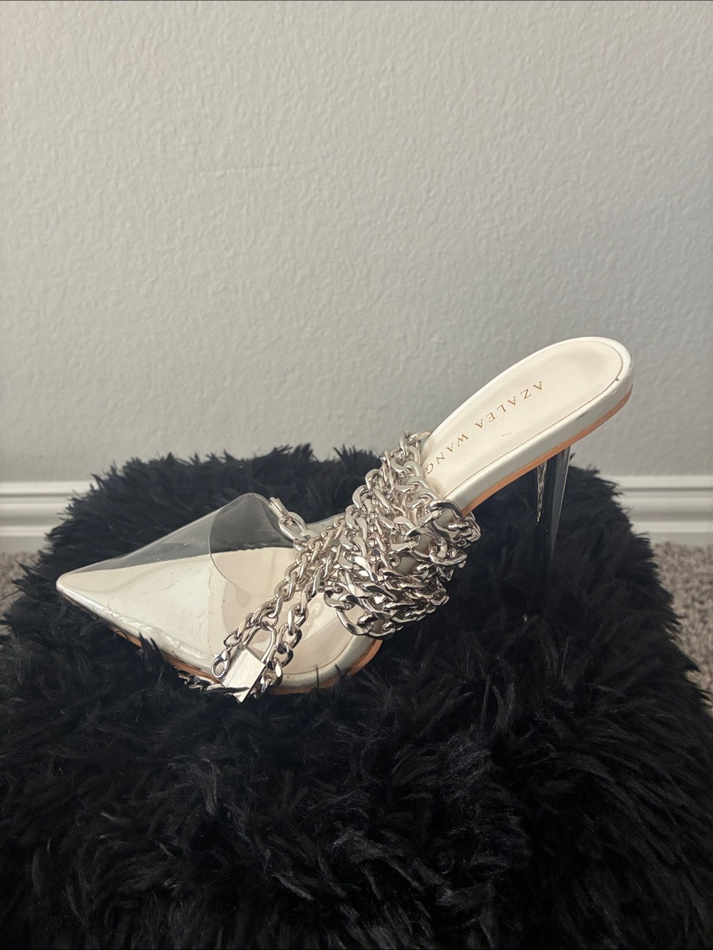 AZALEA Clear Chain-Embellished White High Heel Mule - Picture 4 of 6